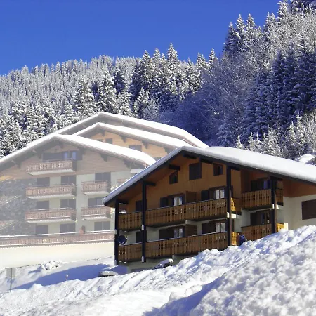 70 M² + Terrasse Châtel