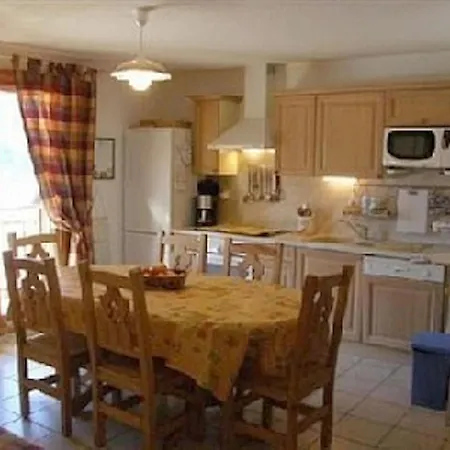 70 M² + Terrasse * Châtel